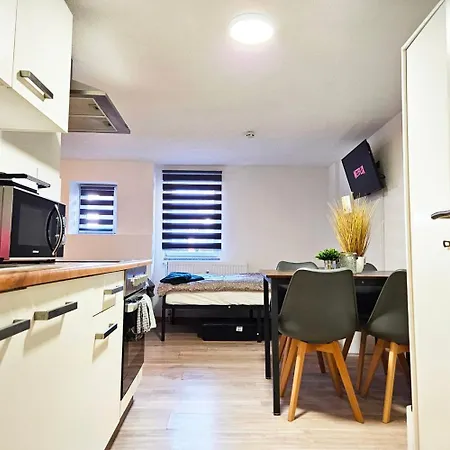 In - Ensingen Apartment